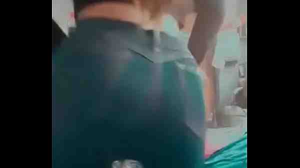 Andrea bailando sexy