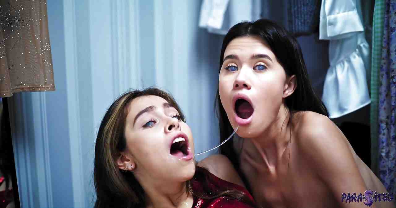 Parasited – Alissa Foxy & Eveline Elle Fuck eachother frenetically after mind controlling Parasite gets them